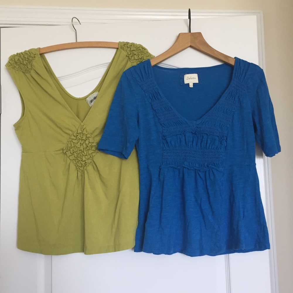 Lot of 2 GUC Anthro Deletta Tops in a size Medium